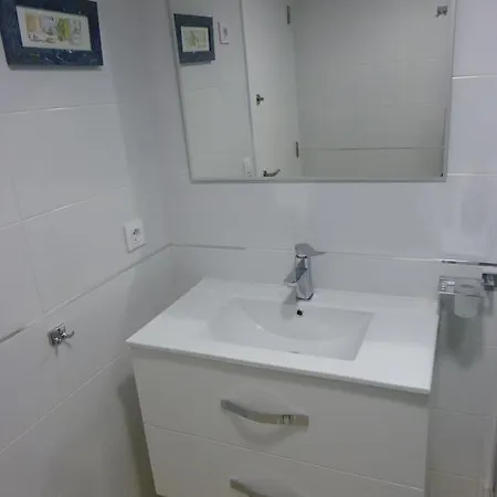 Apartamento Sylvia شقة إمبوريابرافا
